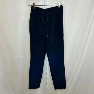 Lululemon Size 2 Black Tapered Leg Mid-Rise Pant Athletic Athleisure Sports